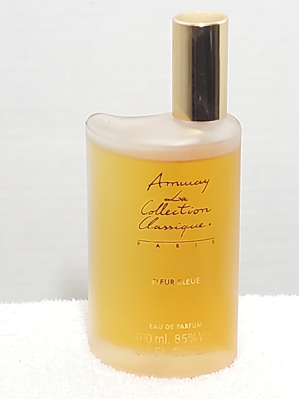 Amway La Collection Classique Eau de Parfum 3.3 oz Spray Vintage Fleur Bleue